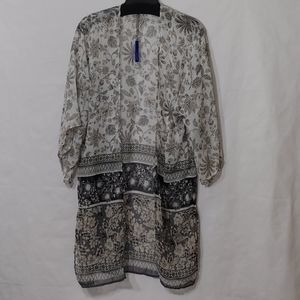 APT.9 Kimono Floral Print. One Size New Make Offer